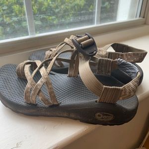 Chacos sand colored with toe loop size 6/6.5